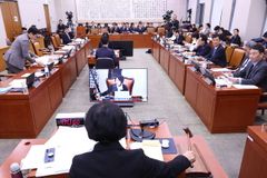 ‘온라인 차별금지법’ 논란됐던 정보통신망법 개정안 법사위 통과