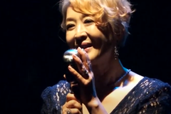 무대를 내려놓고 안식으로… 배우 윤석화 소천