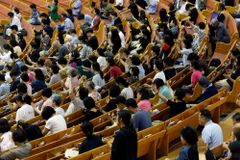 국내 탈북민교회 75곳, 탈북민 10명 중 4명 기독교인