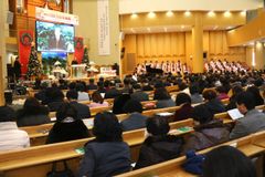 “영광과 기쁨”…군포제일교회, ‘2025년 성탄감사예배’ 드려