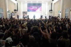 “새해, 선한 싸움 싸우고 끝까지 믿음 지키는 결단을”