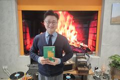 “붙잡을수록 사라지는 돈, 흘려보낼 때 비로소 생명을”