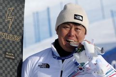 김상겸, 네 번째 도전 끝에 올림픽 포디움… 밀라노 동계올림픽 스노보드 은메달