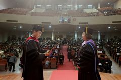 한일장신대, 2025학년도 학위수여식 개최… 232명 학위 받아