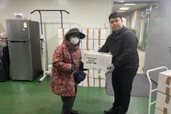 성민원, 군포기초푸드뱅크 이마트 ‘신선한 식탁’ 친환경 농산물 꾸러미 배분