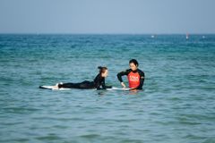 “서퍼로서 바라본, 물 위 걸으시는 예수님은…”