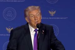 트럼프 “이란 전투 작전 계속된다” 선언…이란 공격 확대 속 핵시설·지도부 타격 강조