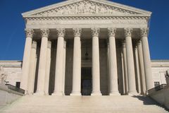 美 연방대법원 “부모 모르게 성 정체성 정보 은폐 위헌 소지”