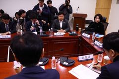 민주당 “미국 관세 압박·중동 위기 대비”… 기업 지원 필요성 강조