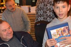 우크라성서공회, 성경 160만 권 배포… 전쟁 후 수요 급증