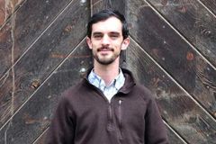 생물학적 성별과 다른 대명사 사용 거부한 美 교사, 9억 합의금 받는다