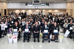 인천 순복음산곡교회 김영돈 목사, ‘모범 선행 시민’ 시장 표창 수상