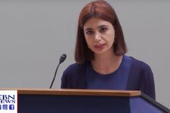 사형 선고받았던 이란 여성 “정권 몰락, 영적 각성의 출발점”