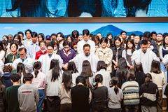 주민 100명 마을에 3,500명 출석… 세계로교회 ‘세례의 기적’