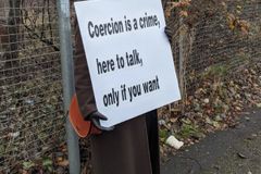 스코틀랜드 친생명 운동가, 낙태 클리닉 앞 시위 무혐의