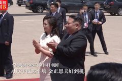 시진핑 주석, 7년 만에 방북…평양서 김정은 위원장과 전격 회동