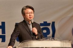 “예수 그리스도를 믿음으로 따라가는 삶 두 가지는…”