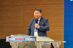 “비행기 안에서 ‘복음을 전하라’는 하나님 말씀에…”