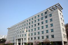 총신대, 성소수자 모임 가입 학생에 무기정학… 법원 “과해”