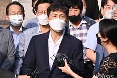 '안희정 사건' 피해자, 충남도 소송비용 청구에 '반발'