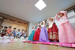훌쩍 뛴 조카 용돈 부담…일상 소비마저 줄인다