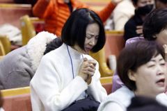짙은 어둠 속에서도 우리를 굳게 붙드시는 신실한 약속