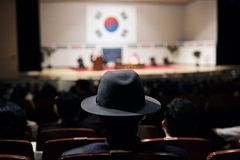 "박정희 배후 묘사" 영화 '암살자(들)' 고발돼