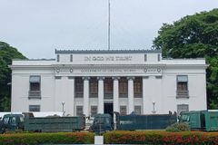 Negros bishop urges prayer amid political tension