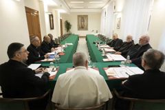 Pope’s cardinal advisers discuss Church’s efforts to prevent abuse