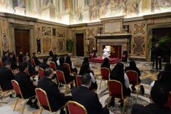 Pope Francis warns priests and seminarians against worldly temptations