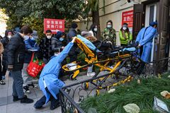 Chinese hospitals seek ventilators, medical supplies amid ongoing COVID-19 wave