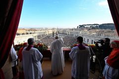 On Christmas Day, Pope Francis prays for Prince of Peace to end ‘third world war’