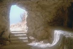 How do we come to believe that Jesus rose from the dead?