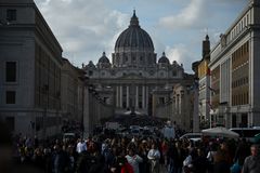 At the Vatican, faithful hail ‘a great pope’