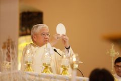 Pangasinan archdiocese restores Communion on tongue