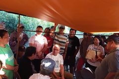 Bishop visits anti-mining barricade in Sibuyan Island