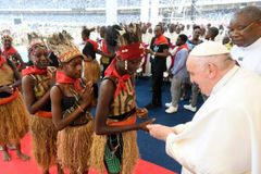 Pope Francis to Congolese youth: Prayer is your secret weapon for peace