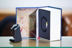 Vatican promotes ‘smart rosary,’ selling for $109
