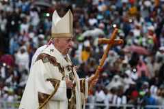 Pope leaves Mozambique urging reconciliation, care for one another