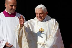 Retired pope responds to criticism of his reflection on abuse crisis