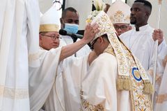 Cardinal Tagle ordains new bishop of San Jose, Occidental Mindoro