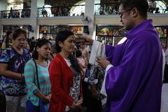 Manila archdiocese to revert to imposition of ashes during Ash Wednesday observance