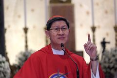 Put kids first, Cardinal Tagle tells parents