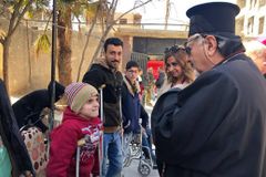 Cardinal Tagle, Syrian prelates visit Ghouta, see ‘unspeakable suffering’