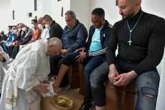 Pope Francis to wash juvenile prisoners’ feet this Holy Thursday