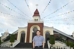 Parish gives street families free, hot dinners