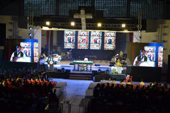Metro Manila singles told: ‘Loving others impossible without God’