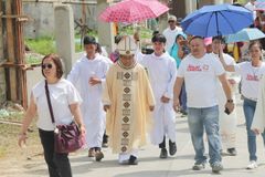 Cebu Caritas turns over transitional shelters to homeless in 5 villages