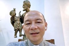Naval diocese creates healthcare ministry