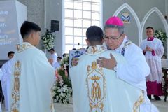 Kidapawan bishop to new priests: ‘Walk with your people’